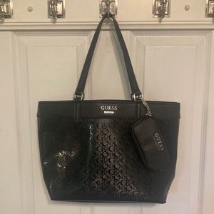 GUESS TOTE
